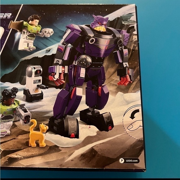 Retired LEGO Disney Pixar Lightyear Zurg Battle 76831 | Buzz Lightyear Toy Set - Picture 9 of 12